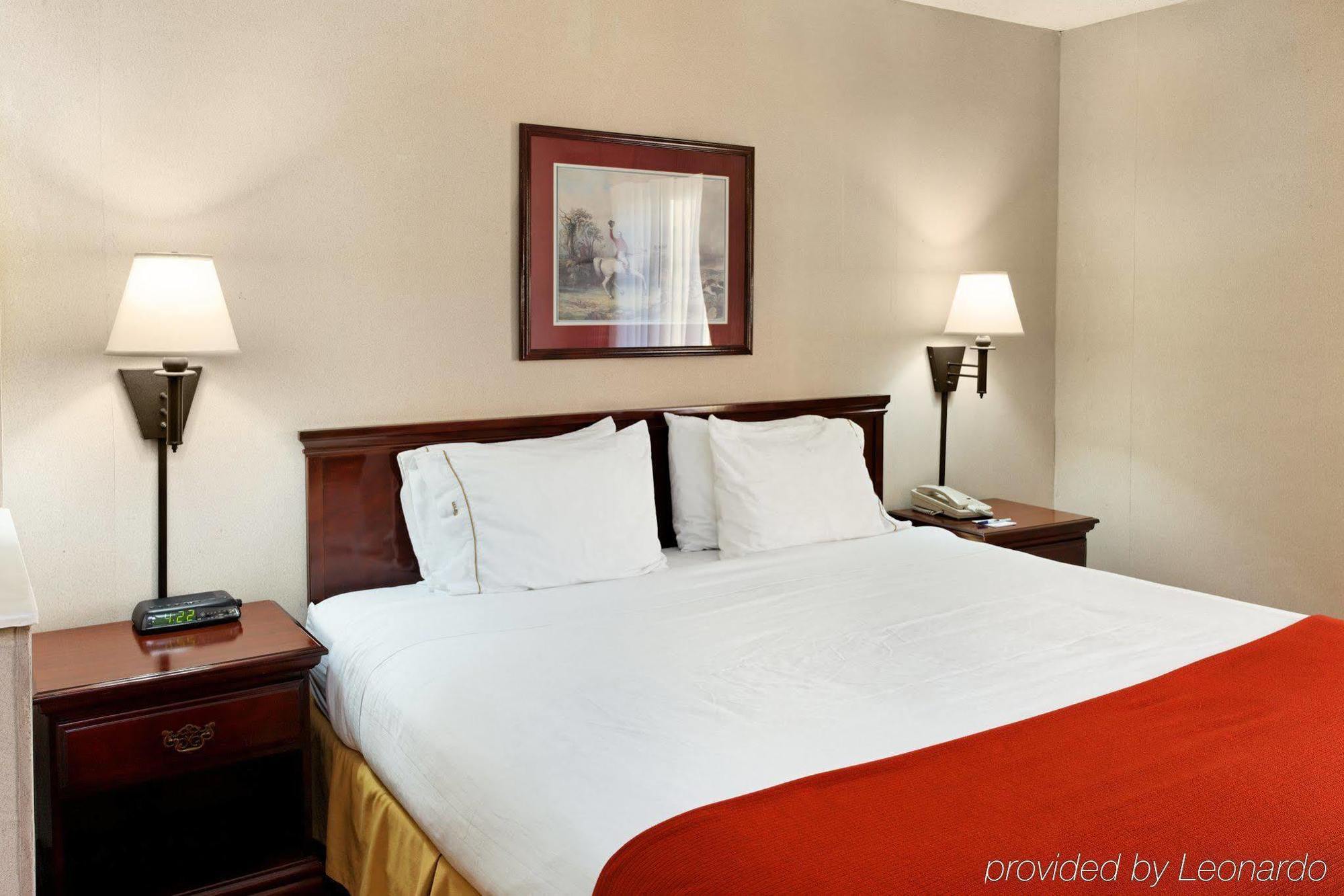 Holiday Inn Express Metropolis By Ihg Cameră foto